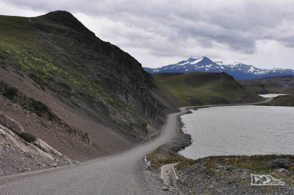 Estrada que corta o parque Nacional Torres del Paine, no sul do Chile
